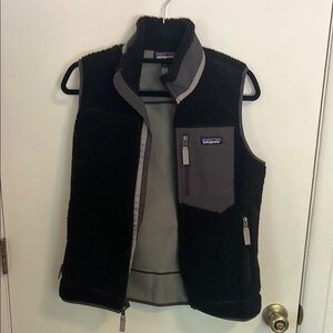 Patagonia Black Fleece Vest with Gray Pocket Trim